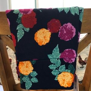 LuLaRoe Cassie skirt